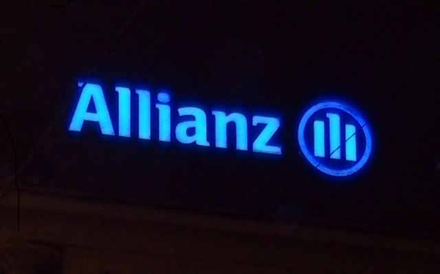   ALLIANZ.